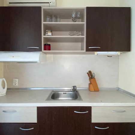 Vechna R 18 Sunny * Sluneční pobřeží