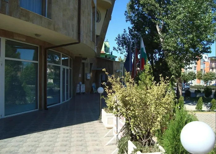 Vechna R 18 Sunny Апартаменты